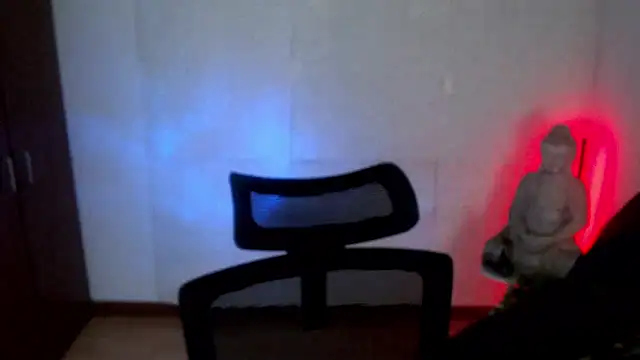 GODDESS_EVANS élő XXX-chatje
