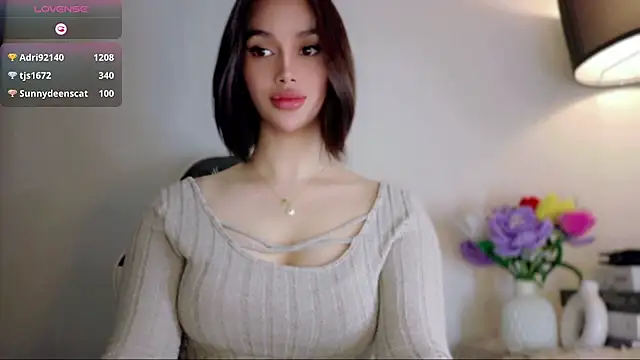 Anna_HollyDoll Chat XXX in diretta