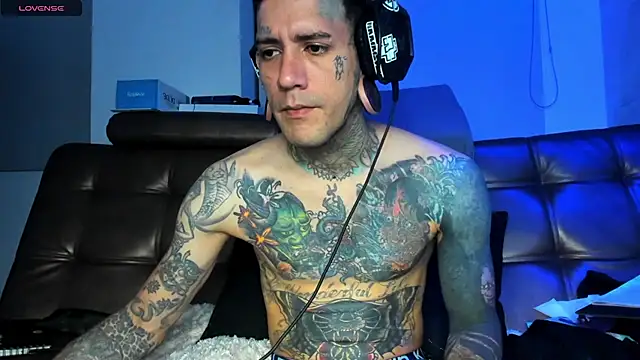 Czat XXX na żywo – jhonny__ackerman