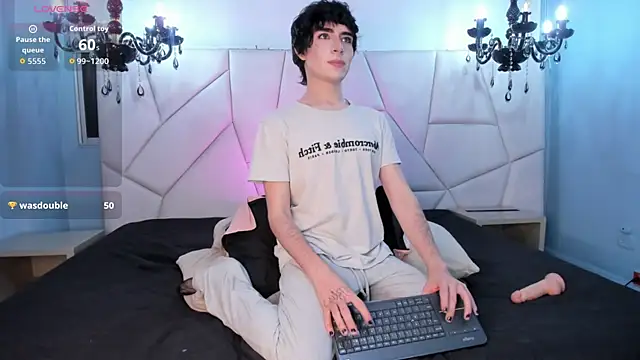 DemonFoxx Live XXX-chat