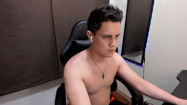 KendricTorres Live XXX-chat