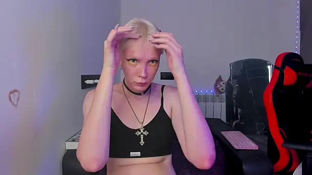 Lyricca XXX чат на живо
