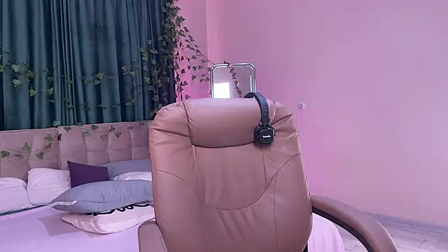 Love_is_Lola – Live XXX-chat