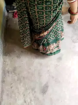 Lakhsmi live XXX chat