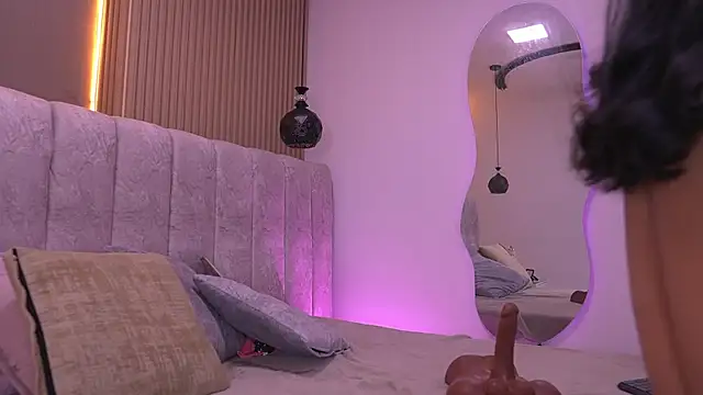 violeta_aroca élő XXX-chatje