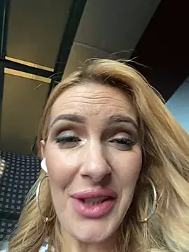 Chat +18 de CataleyaKirk ao vivo