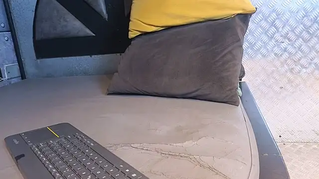 EnriqueBrook Chat XXX live