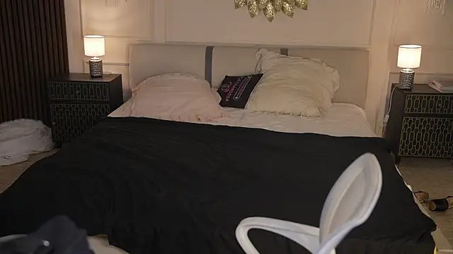 Chat +18 de Suzan_Mayer ao vivo