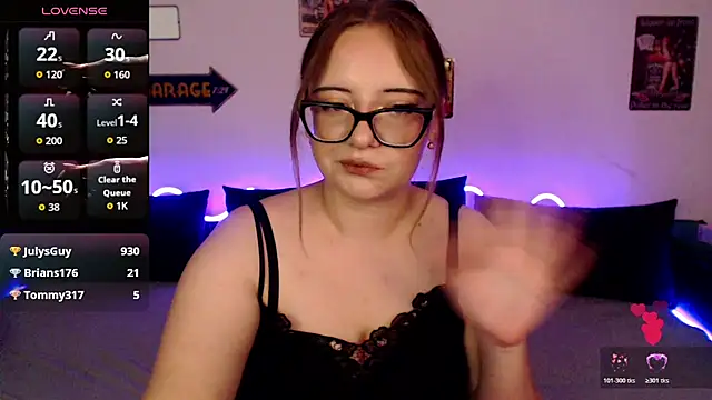 JuliNy_x Chat XXX in diretta