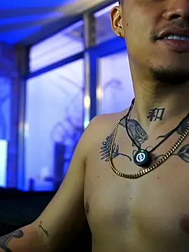 AlphaMasterXxx Obrolan Langsung XXX
