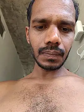 Daddyishere_19 XXX чат на живо