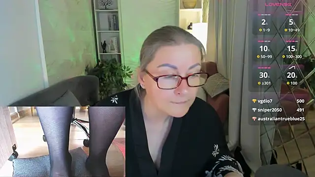 Alexandra_Kind 现场XXX聊天