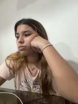 baddieasiantv's Live XXX Chat