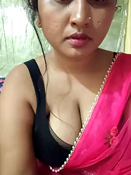 Tridha_2 Adlı Modelin Canlı XXX Sohbeti