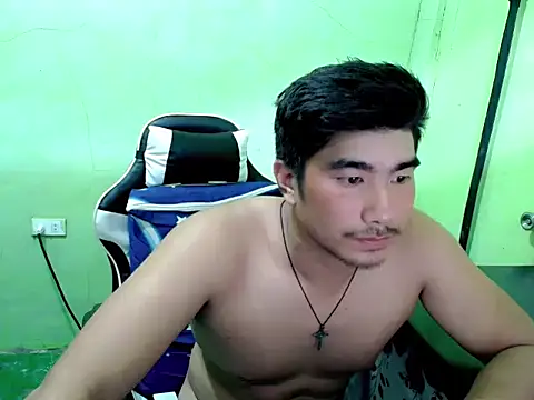 Hunkfiremann Live XXX chat