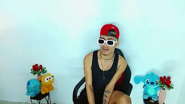 Skinny_cute_Alyer Chat XXX in diretta