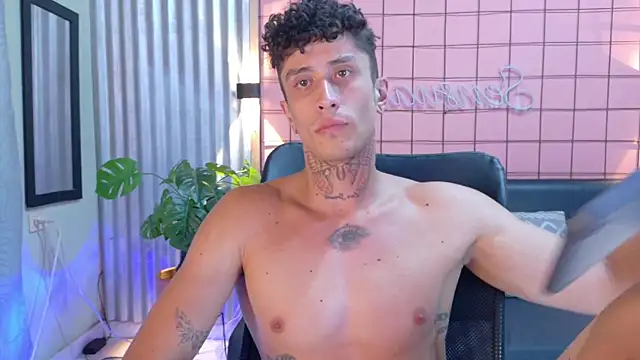 ostbot_ Chat XXX live