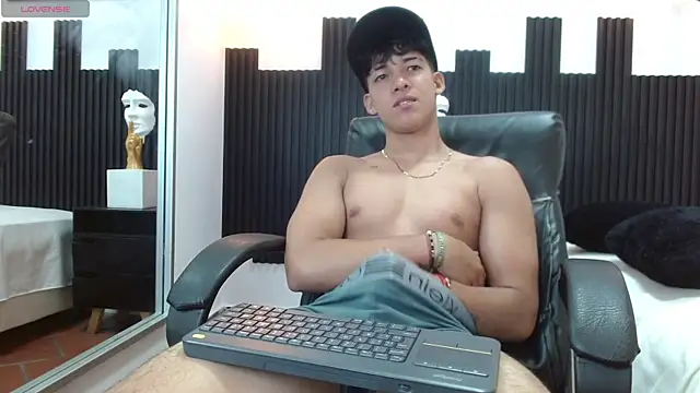 ren_storm live XXX chat