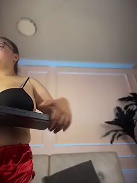 XXX chat uživo modela LuisAny