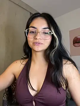 Cat2525's Live XXX Chat