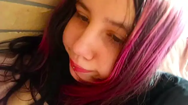 Chat +18 de IronicBuckle ao vivo