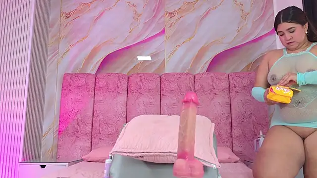 Chat +18 de emmacurvy ao vivo
