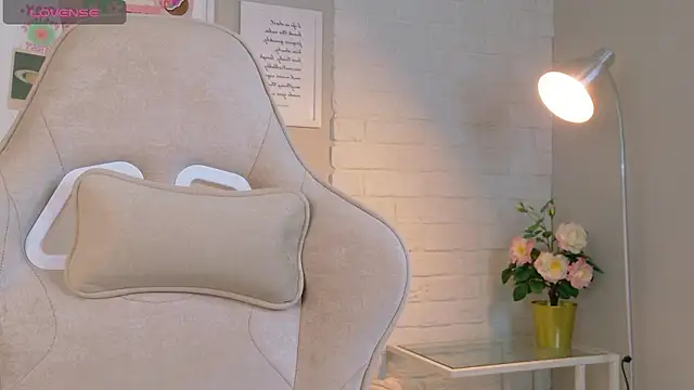XXX chat uživo modela OliviaBrayan