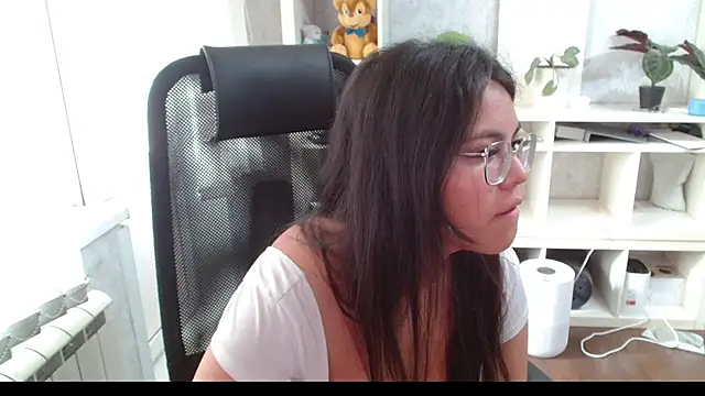 Anda_here's Live XXX Chat