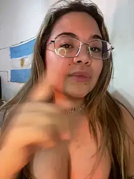 Chat XXX en directo de Lindalatina2001