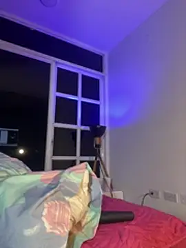 Chat +18 de loladupont ao vivo