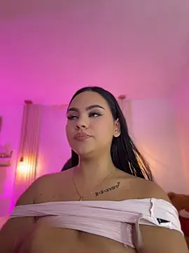 amber_white15 Adlı Modelin Canlı XXX Sohbeti