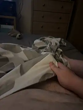 smallcockbigcum webcam show