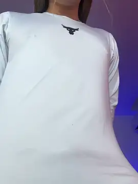 cami_rouxx webkamerás műsora
