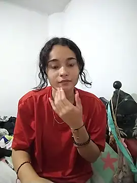 Kittyytinaa's Live XXX Chat