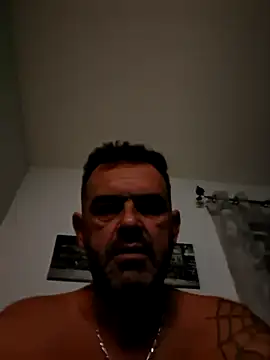 צ'אט XXX בשידור חי של pachapeter