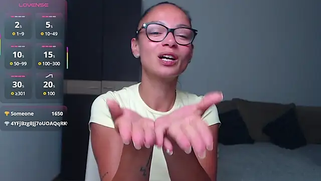 BabySerene's Live XXX Chat