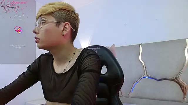Ian_tay1's Live XXX Chat