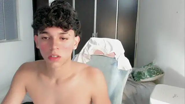 Онлайн чат XXX 2c_Bby