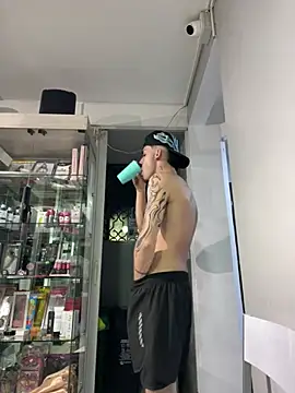 NikoStone_ XXX чат на живо