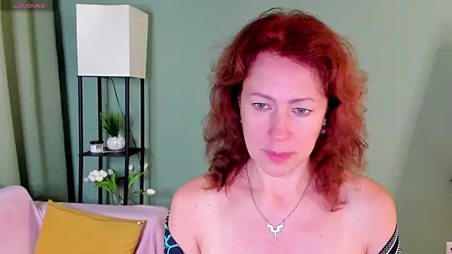 LeticiaRomano লাইভ XXX চ্যাট