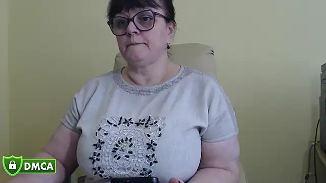 BrandiOhNight élő XXX-chatje