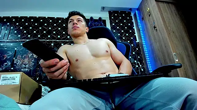 javiersexymann 现场XXX聊天