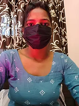 Itz_ishu Chat XXX in diretta