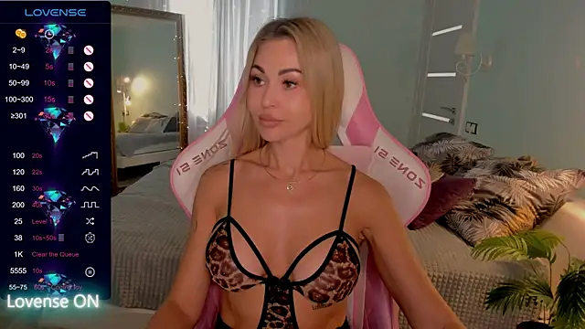 แชท XXX สดของ AdeleRoberts