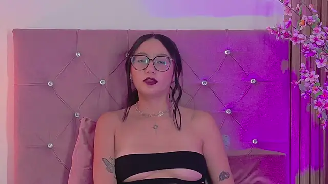 แชท XXX สดของ ravena_queen
