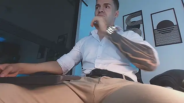 عرض كام ALPHA_DOMINUS_