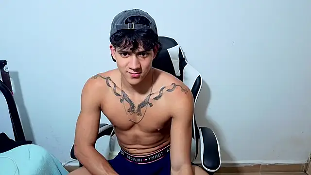 Czat XXX na żywo – Noah__Dick