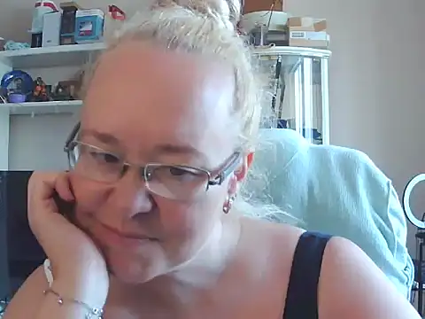 Viola27's Live XXX Chat
