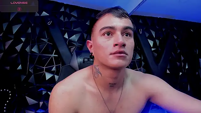 LiamDeepsn Live XXX chat