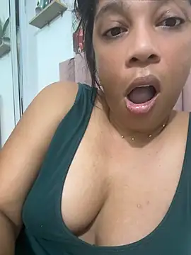 IAvaNa Adlı Modelin Canlı XXX Sohbeti
